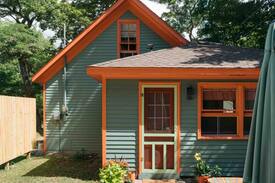 Elberta Cabin | Maple Tree Cottage