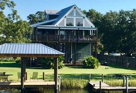Henderson Point Cabin | Papa's Paradise