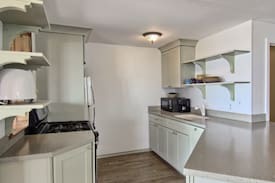 Traverse City Cabin | Vintner's Cottage on the Lake Leelanau