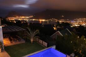 Scott Estate Villa | Cape Tow La Louise courtesycar/pool /jacuzzi