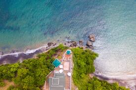 Piaye Villa | Between heaven and sea The Three Palms Beach Villa