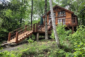 St. Johnsbury Center Other | Epic Luxury Treehouse - next to Dog Mountain !