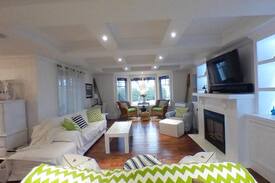 Fenelon Falls Cabin | Luxury cottage on Cameron Lake right in town.
