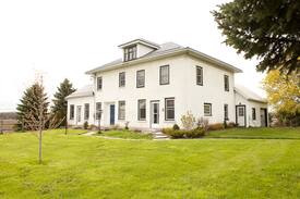 Carrying Place House | Babcock-Hubbs House in Prince Edward County