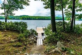 Raymond Cabin | Camp Alouette - private lakeside cottage