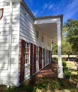 Slidell Villa | Garrett Field Estancia