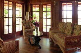San Ignacio Bed & Breakfast | Vanilla Hills Lodge - Villa Vista