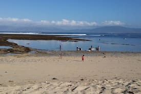Hu'u House | Villa Nungas, Lakey peak, Sumbawa