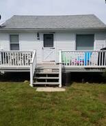 Snug Harbor Cabin | THE WHITECAP COTTAGE