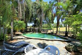 Bargara Hotel | Beach Shack