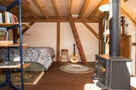 Grantville Other | Apple Cottage on the Prairie