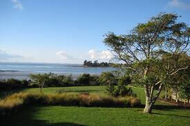 Pollok House | Private TeToro Waterfront Beach House