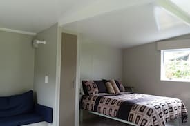 Mahau Sound Cabin | Ohingaroa Bay Cabins at the beach