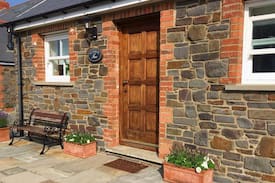 Simpson Cross Cabin | Simpson Hill Farm Pembrokeshire Cottages No 2