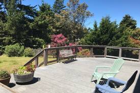 Inglenook House | Eagles Nest - Private & Serene w/ an oceans roar