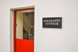 Rosscarbery House | Sergeants Cottage, WiFi , pet friendly.