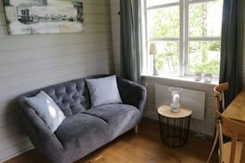 Southern Region Cabin | Giljaland G-22 Cosy wooden cottage.