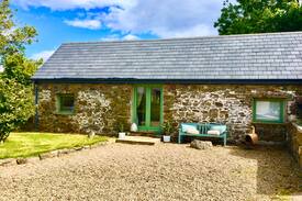County Waterford Cabin | The Cowshed Cottage on The Greenway & the Sea