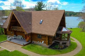 Rushford Lake House | Look Out Lodge on Rushford Lake- The Wolf Room