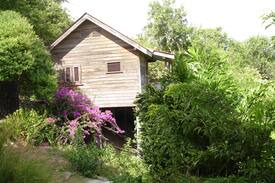 Vieux Fort Quarter Apartment | Chalet La Mar -- the cottage