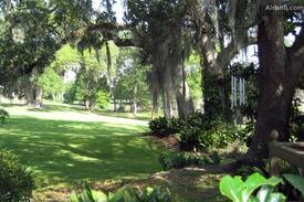 Breaux Bridge House | Bayou Blues Paradise Getaway Cottage on 1 acre