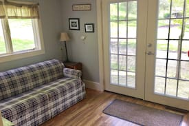 Hamden House | Covered Bridge Guest House