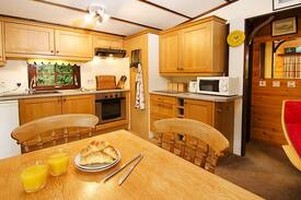 Skelwith Bridge Cabin | Dock Tarn Lodge, Neaum Crag, Skelwith Bridge
