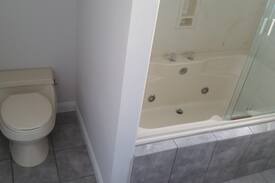 Huetter House | Huetter Lane Extended Stay -2bed-Studio