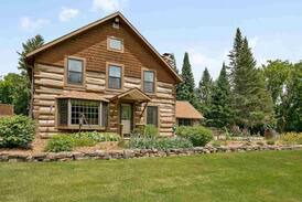 White Lake Cabin | River Haven on the Wolf