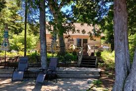 Copper Harbor Cabin | The Garden Cabin on Lake Fanny Hooe