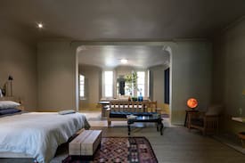Pniel Apartment | Johannesdal 1207, Matisse suite,Stellenbosch