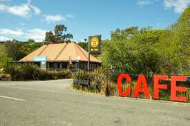 Maheno House | Maheno Tavern