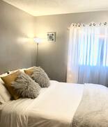 Crenshaw Apartment | Private Apartment, Great Amenities Center of LA!