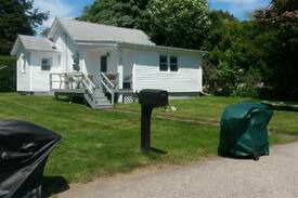 Watch Hill Historic District House | Holdredge House and Cottage C