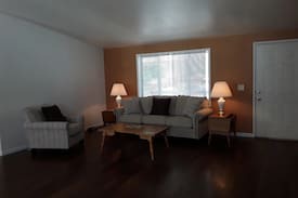 Springville House | Hirani`s Tule River Drive Air B & B