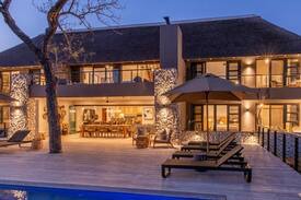 Belfast Villa | Elephant Point - Xidulu Lodge