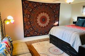 Memphis House | Private East Memphis Guest House (Pet Friendly)