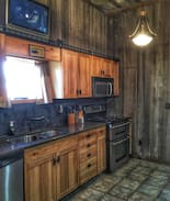 Jamesport Cabin | The Cabin at Woods Crossing