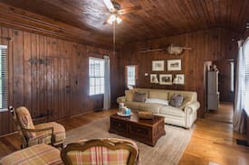 Savannah Cabin | 1929 Creek House, HollyOaks on the Marsh(historic)