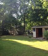 Charlestown House | 54 Baxter St: One mile from beach