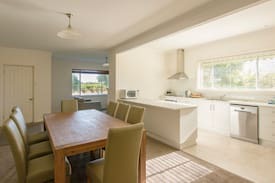Penola House | Hollick House - 4 bedrooms