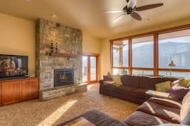 Chelan House | Lakeside Bluff at The Lookout at Lake Chelan