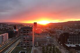 Altstetten Apartment | Cosy sunset apartment 18th floor, 6min to ZürichHB