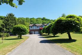 Niagara-on-the-Lake Bed & Breakfast | York Manor - Room 1