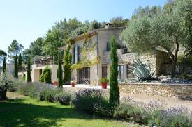 Lourmarin Villa | Villa Nirvana - 6 Private, Ensuite Bedrooms