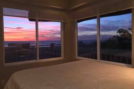 The Strand Apartment | 90210 Beachhouse middle unit