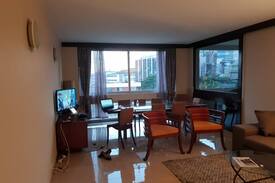 Le Plateau Apartment | Plateau, face la Croisette et Hypoppotamus