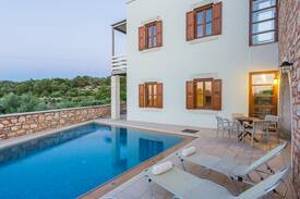 Margarites Villa | Villa Messogea, private luxury!