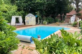 Charlwood Villa | Sumptuous Manor House Sleeps 13 Pool/Hottub/Tennis