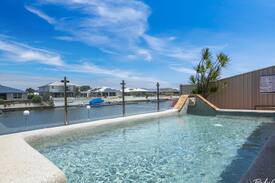 Bongaree House | CANAL COVE IN BONGAREE